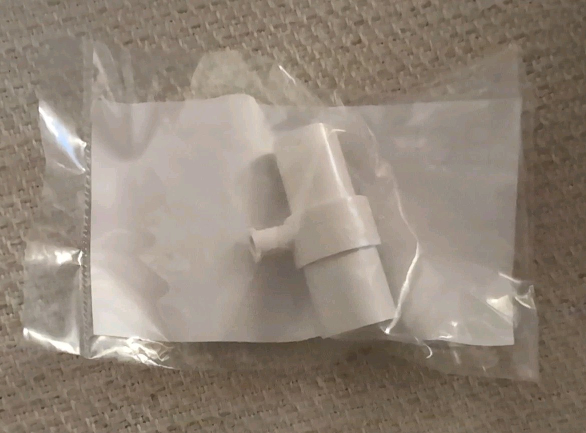 Lot Of 9 Smiths Medical Straight Airway Adapter WW1100