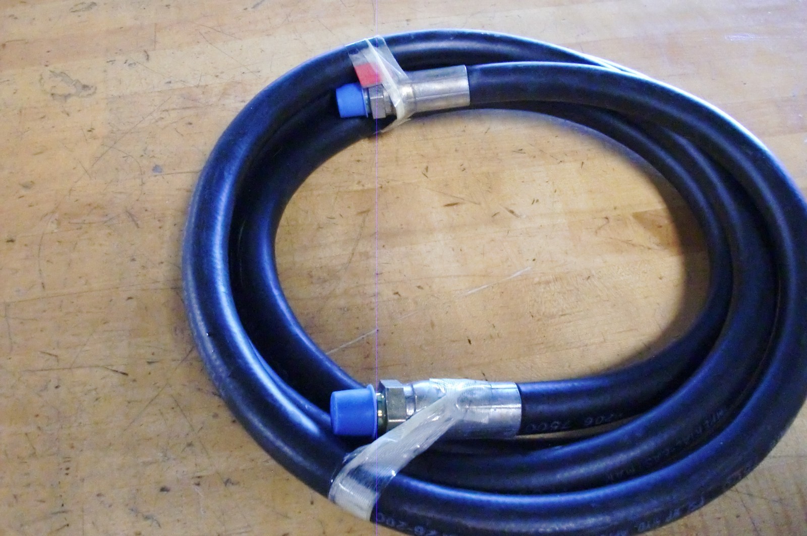 HYDRAULIC HOSE ASS»Y ( 1/2″ #8 7500 PSI X 10 FT LONG WITH 3/8″ MALE NPT ENDS )