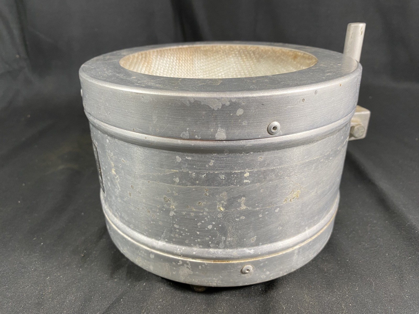 GLAS-COL 1 Liter 115 Volts 380 Watt Aluminum Housed Heating Mantle 100B TM108
