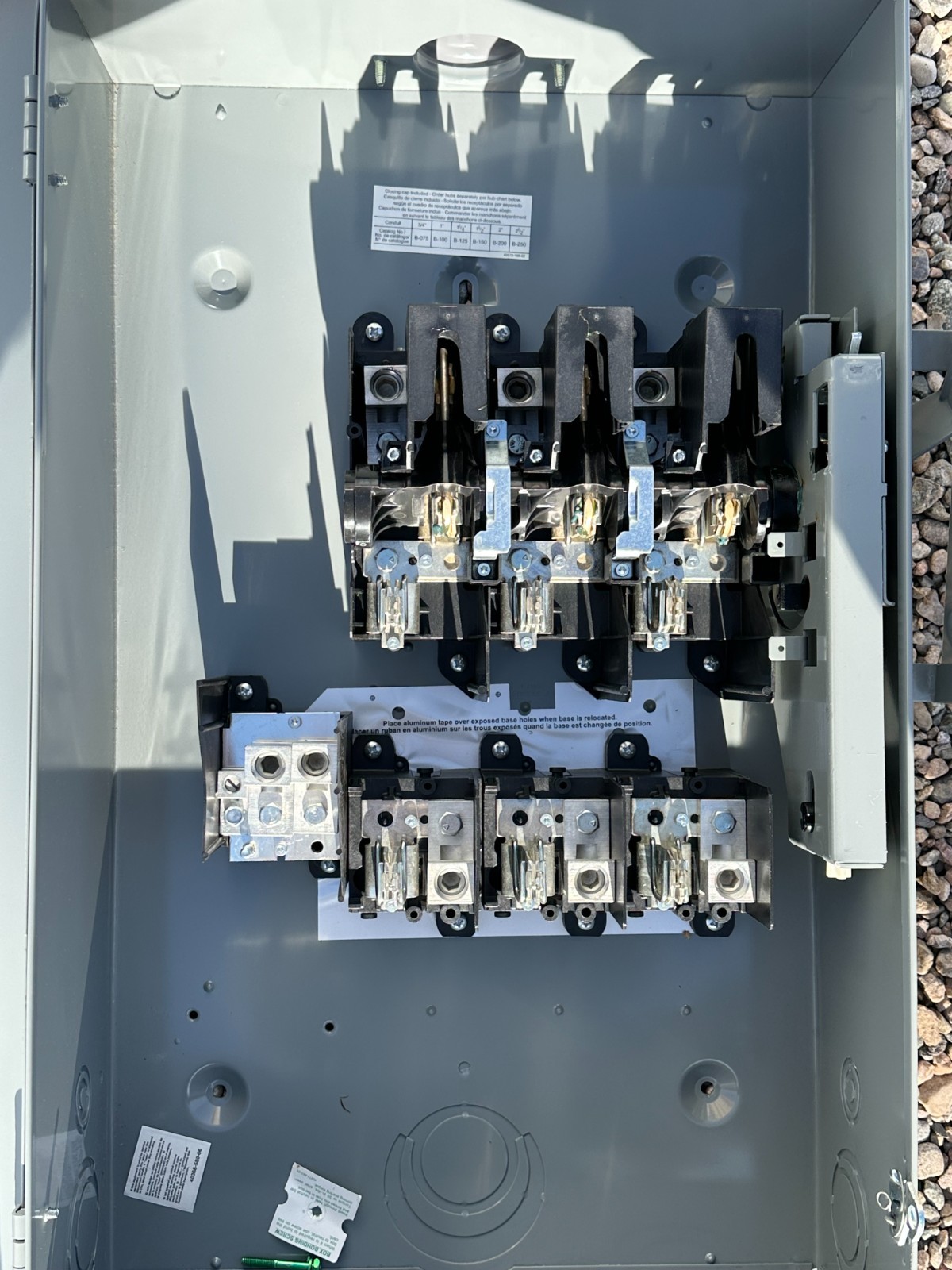 SQUARE D HCP 19385 MAIN LUG 600AMP I LINE panelboard