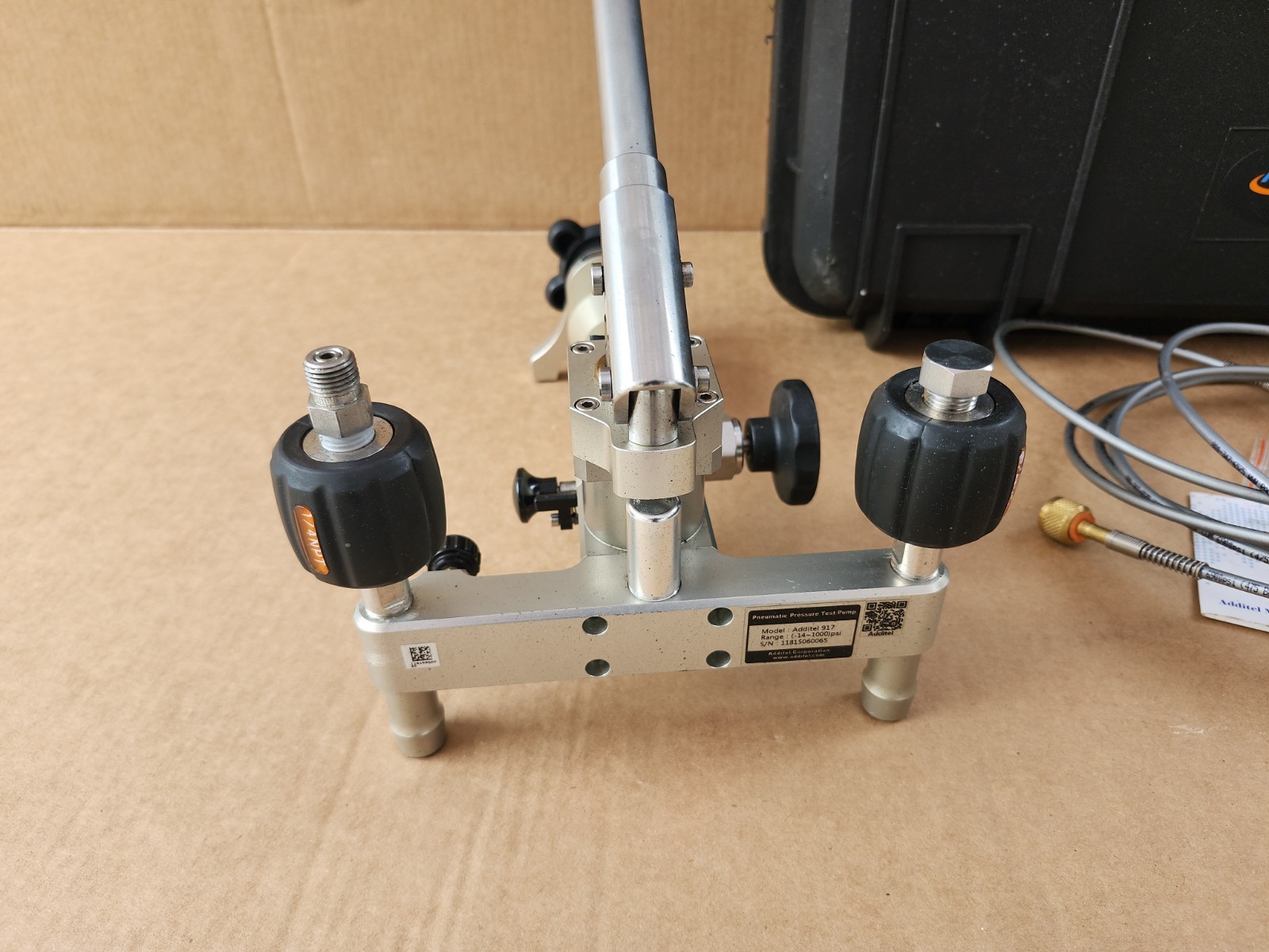 Additel 917 1000 PSI Hydraulic Pressure Test Pump