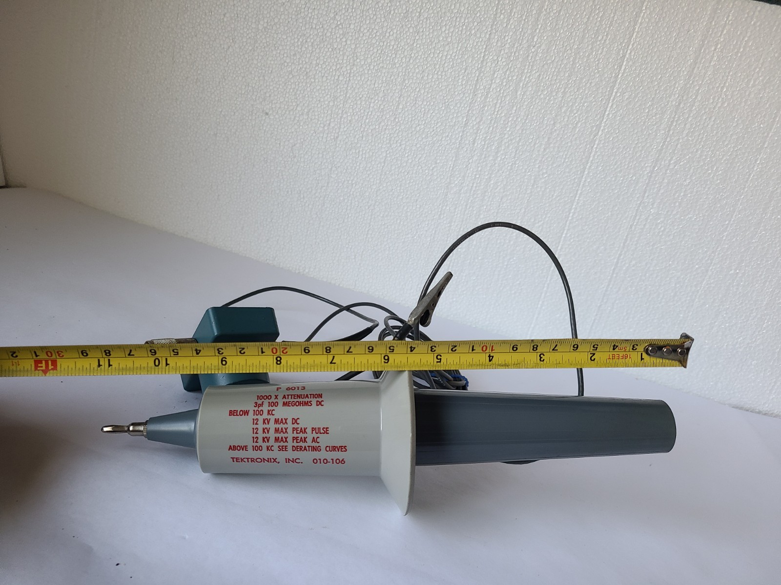 Tektronix P6013 12KV High Voltage Oscilloscope Probe, 010-106