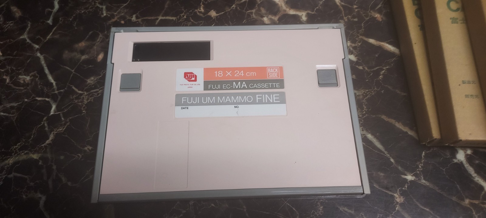 FUJIFILM 18×24 cm Fuji EC-MA Cassette UM Mammo Fine Mammography X-Ray Film