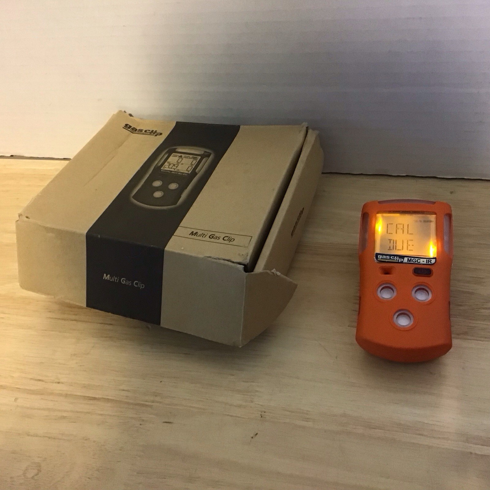 GAS CLIP MULTI GAS MGC-IR CONFINED SPACE GAS DETECTOR – SEE DESCRIPTION