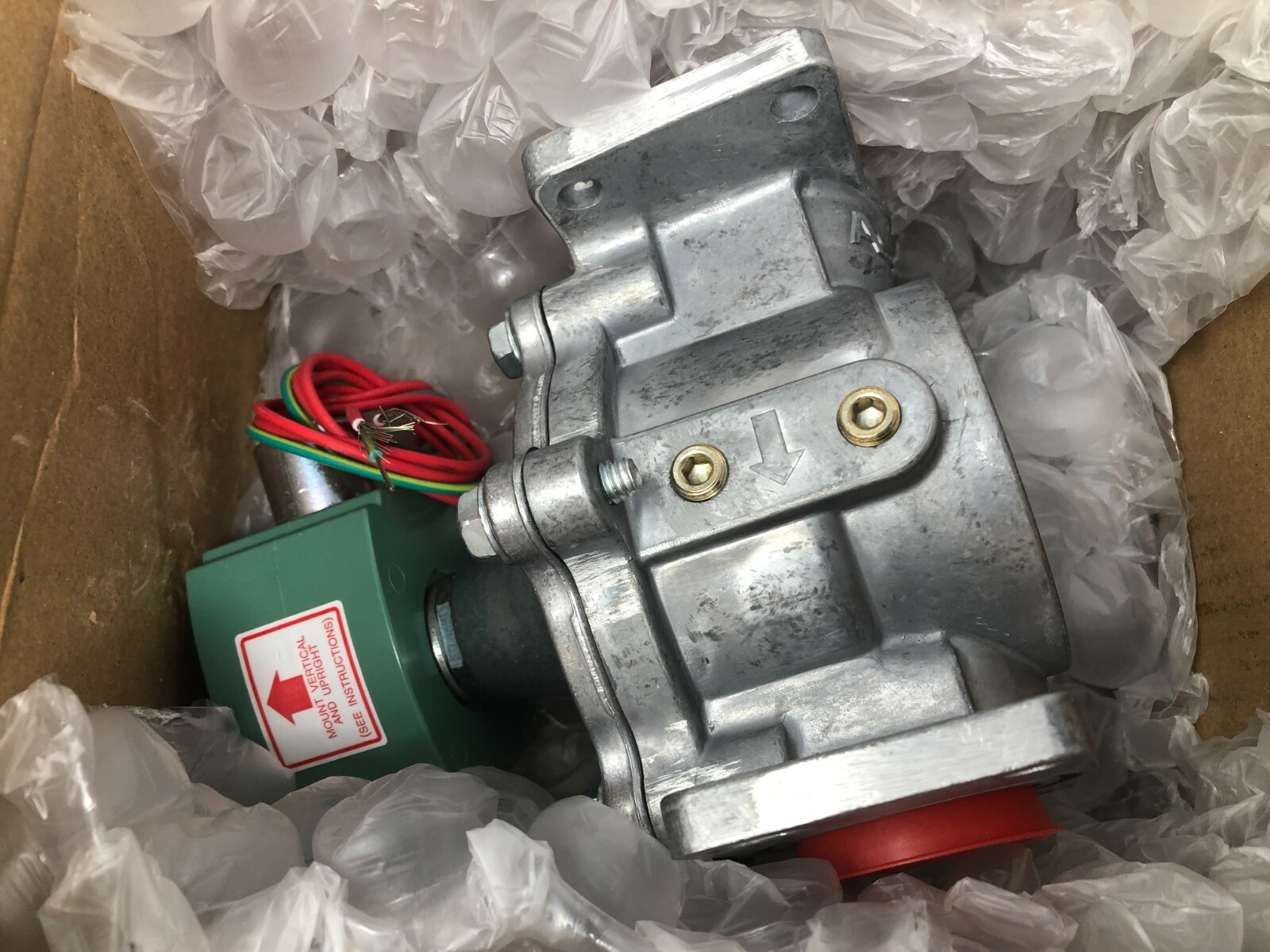 ASCO 8214G271 2-Way Normally Closed 1-1/2″ NPT 12VDC Aluminum Fuel Gas Solenoid