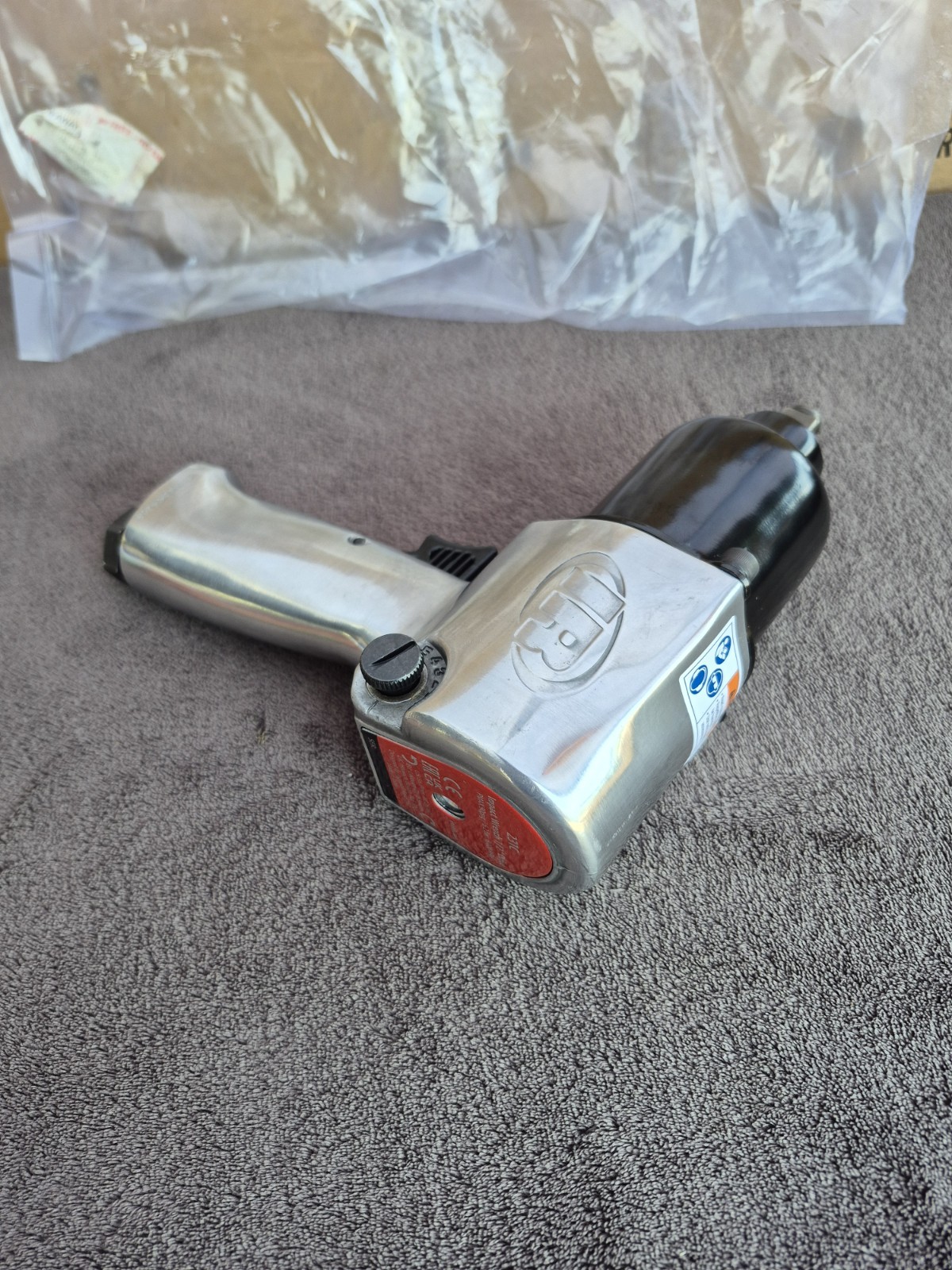 Ingersoll Rand #231C 1/2″ Super Duty Air Impact Wrench 600 ft-lb Torque