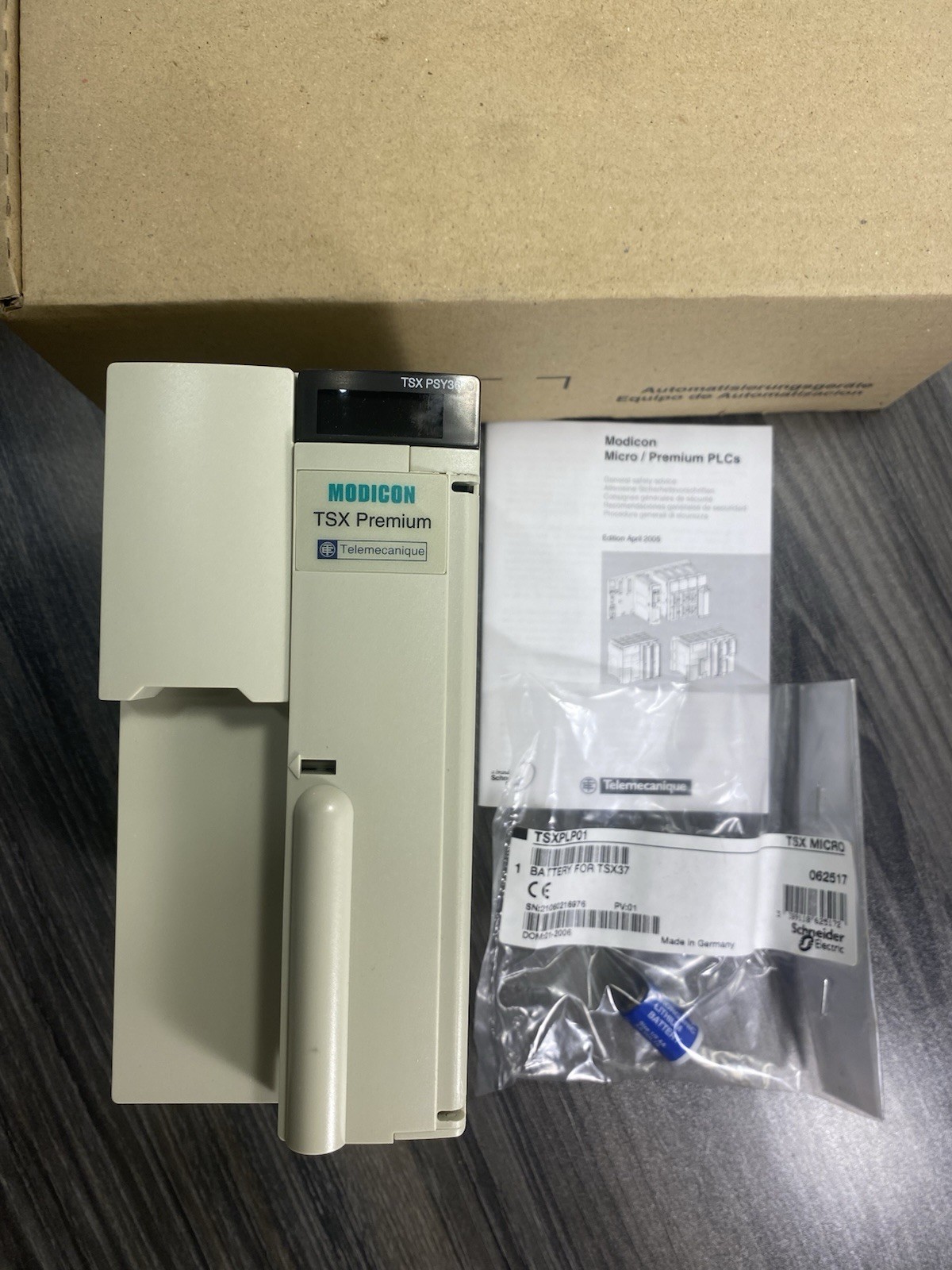 Schneider Electric Modicon Premium TSXPSY3610M 24VDC 36W Power Supply 072561 USA