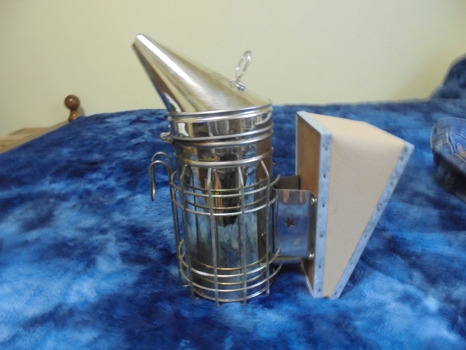 Honey Keeper Bee Hive Smoker Hive Tool Stainless Steel