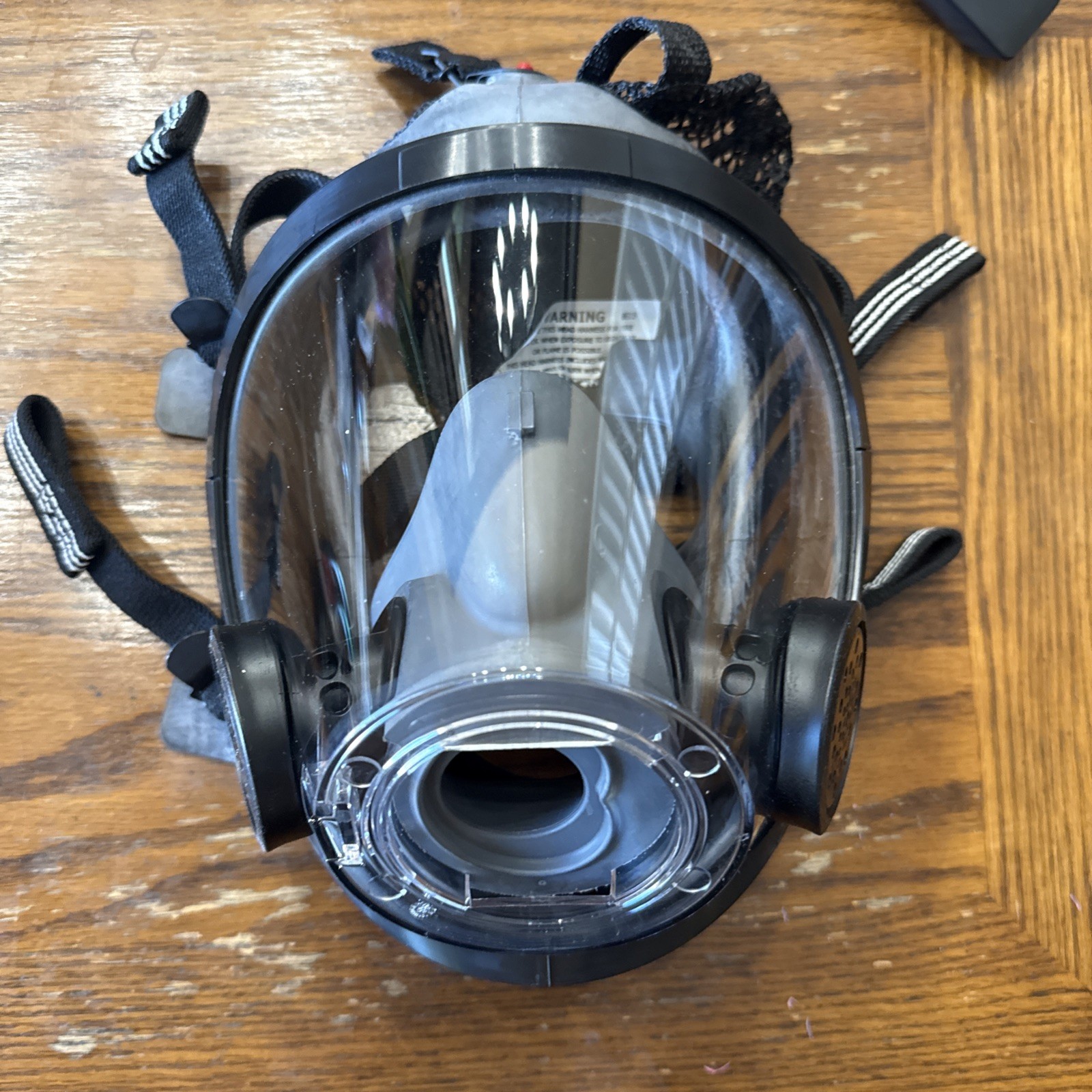 Scott AV-3000 – Firefighter SCBA Mask w/ SCOTT EZ Flo regulator – Size large