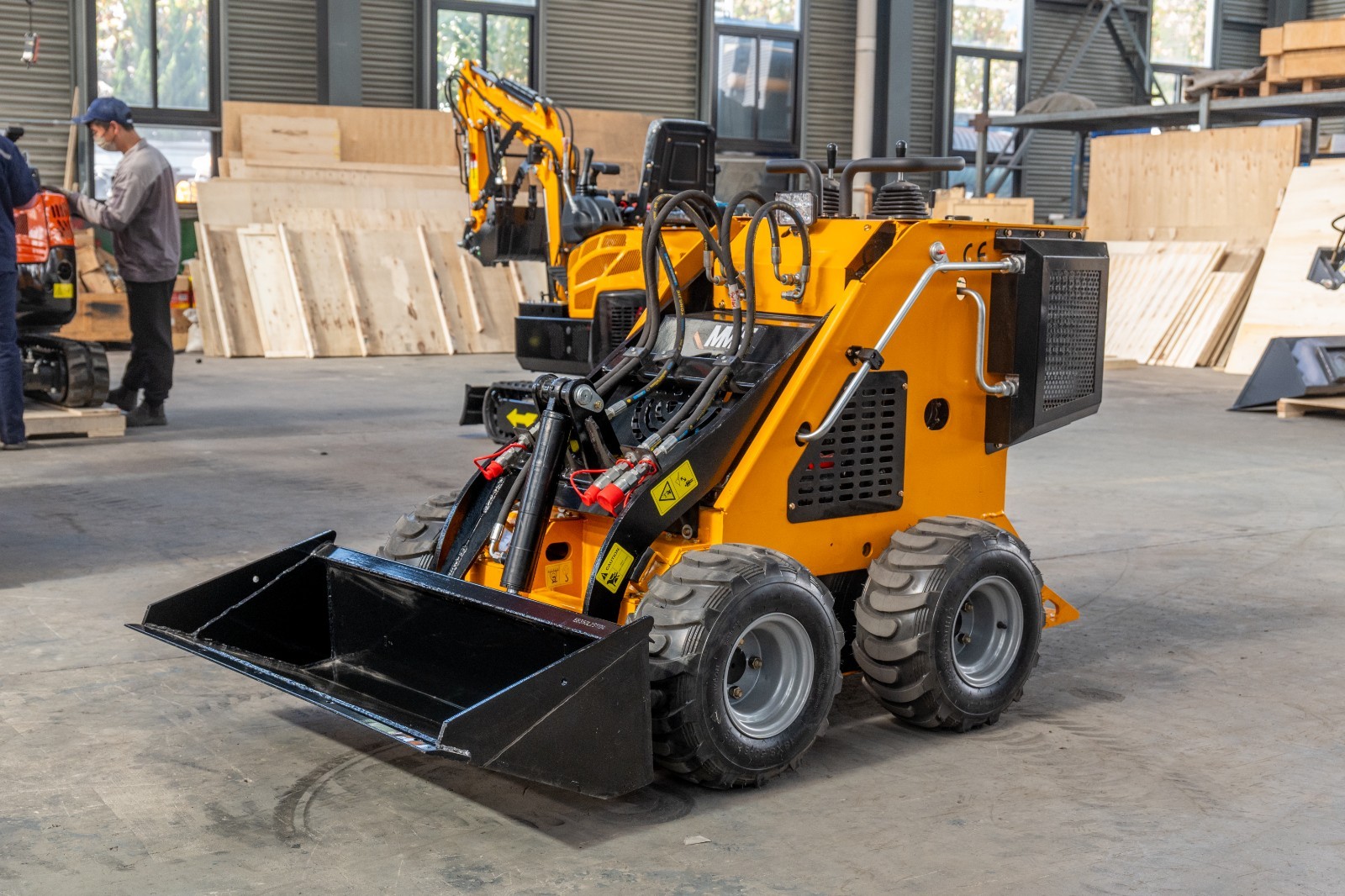 Wheel Mini Skid Steer Loader Stand On 13.5HP b&s Engine 320kg pick up