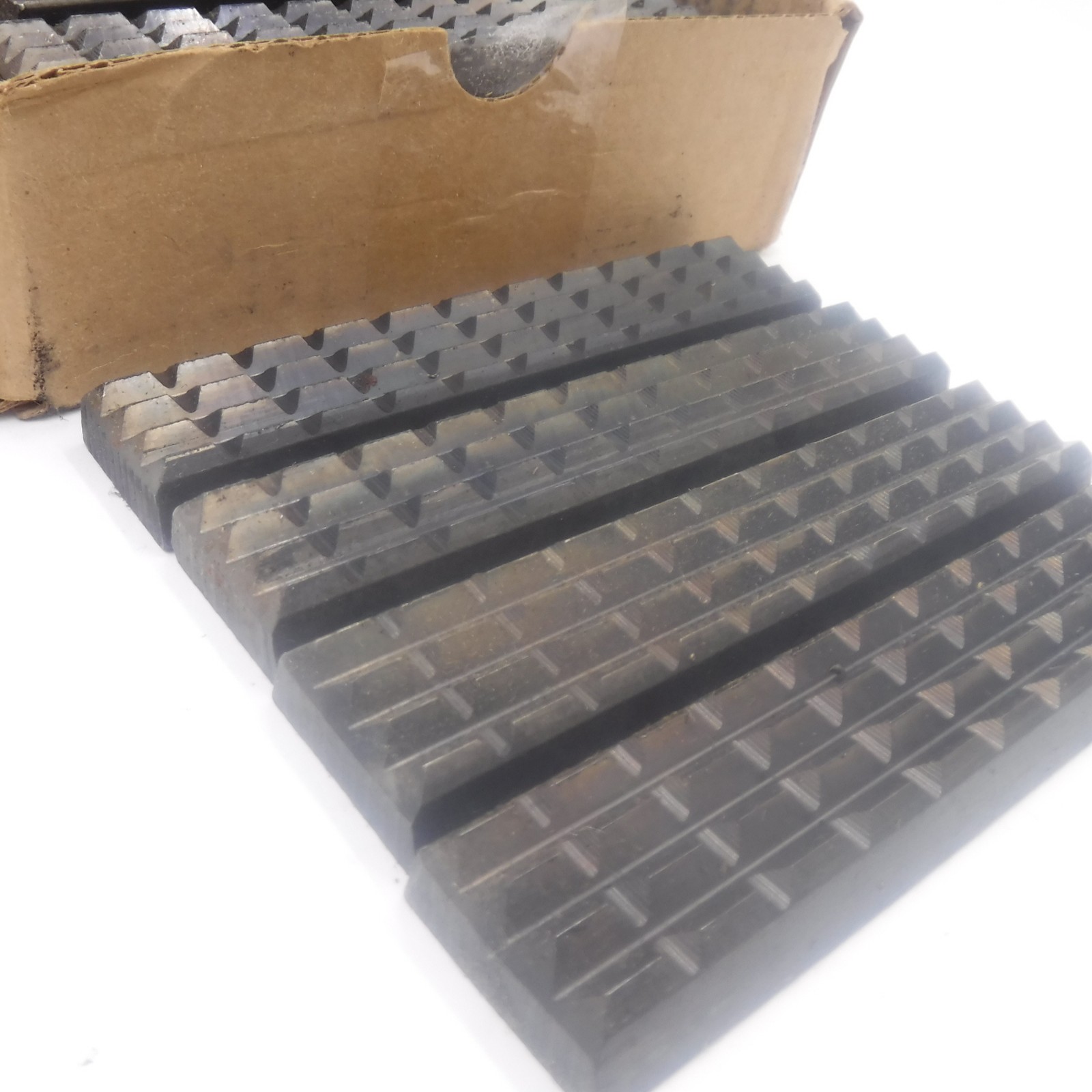 12 Pack Drilling Manual/Power Standard Tong Dies 1/2″ x 1-1/4″ x 5-3/8″