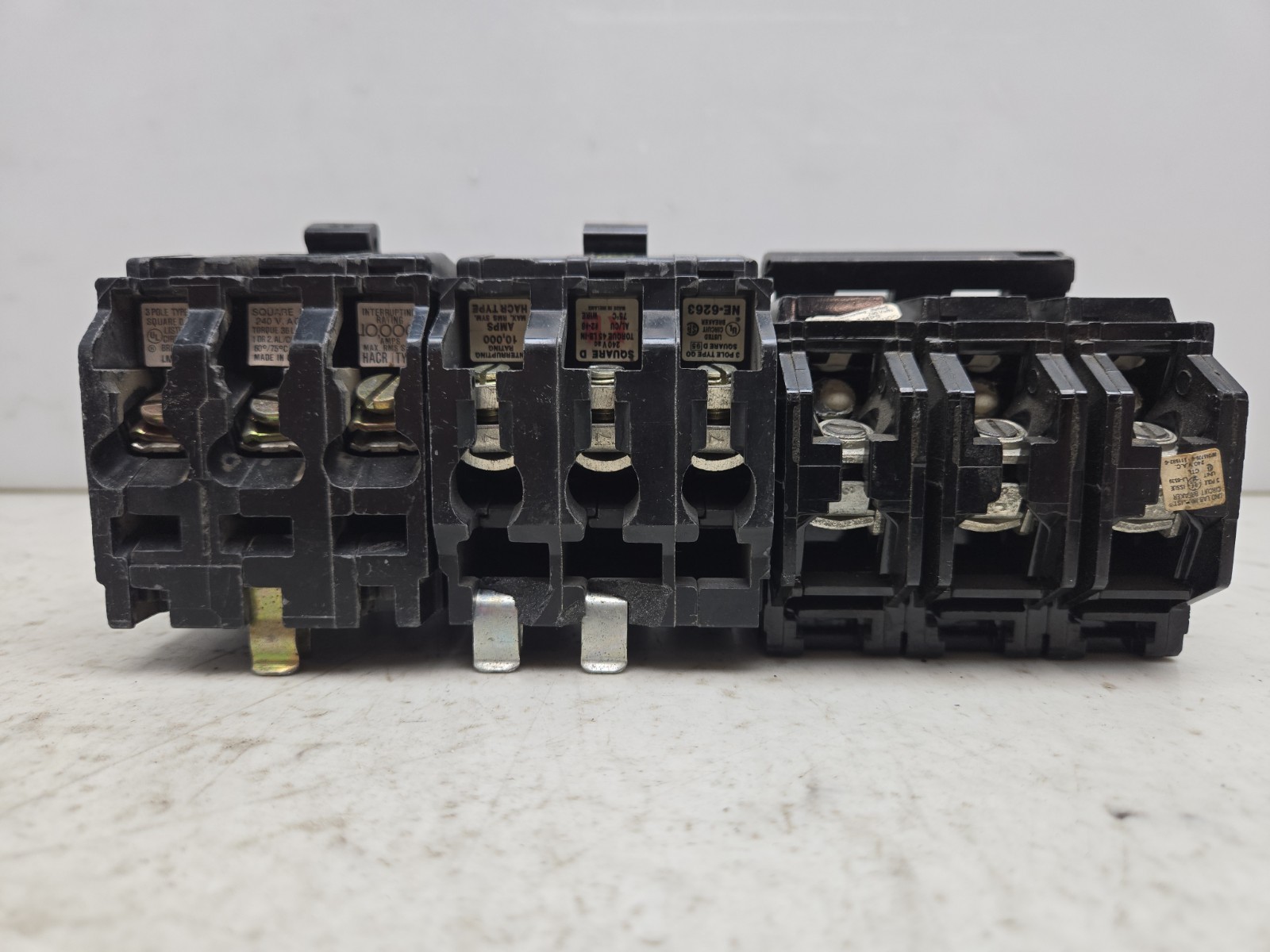 Mixed Lot of 3 Pole Circuit Breakers 100A 60A 30A Square D Ge See Pictures