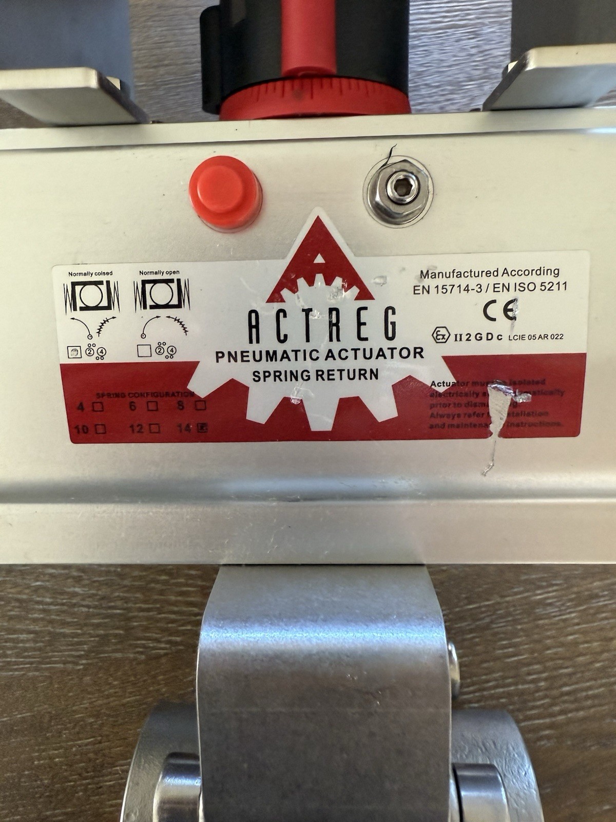 ACTREG EN 15714-3 / EN ISO 5211 PNEUMATIC ACTUATOR + PMVValve Control System P5