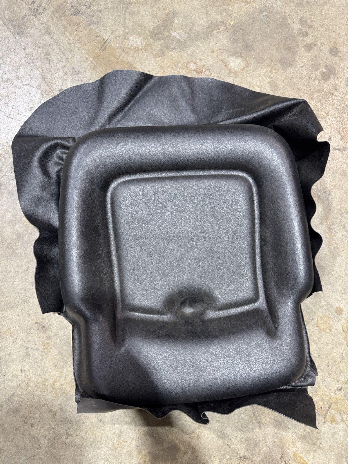 Total Source Vinyl Seat Bottom Cushion TY53721-U2230-71 for Toyota Forklift