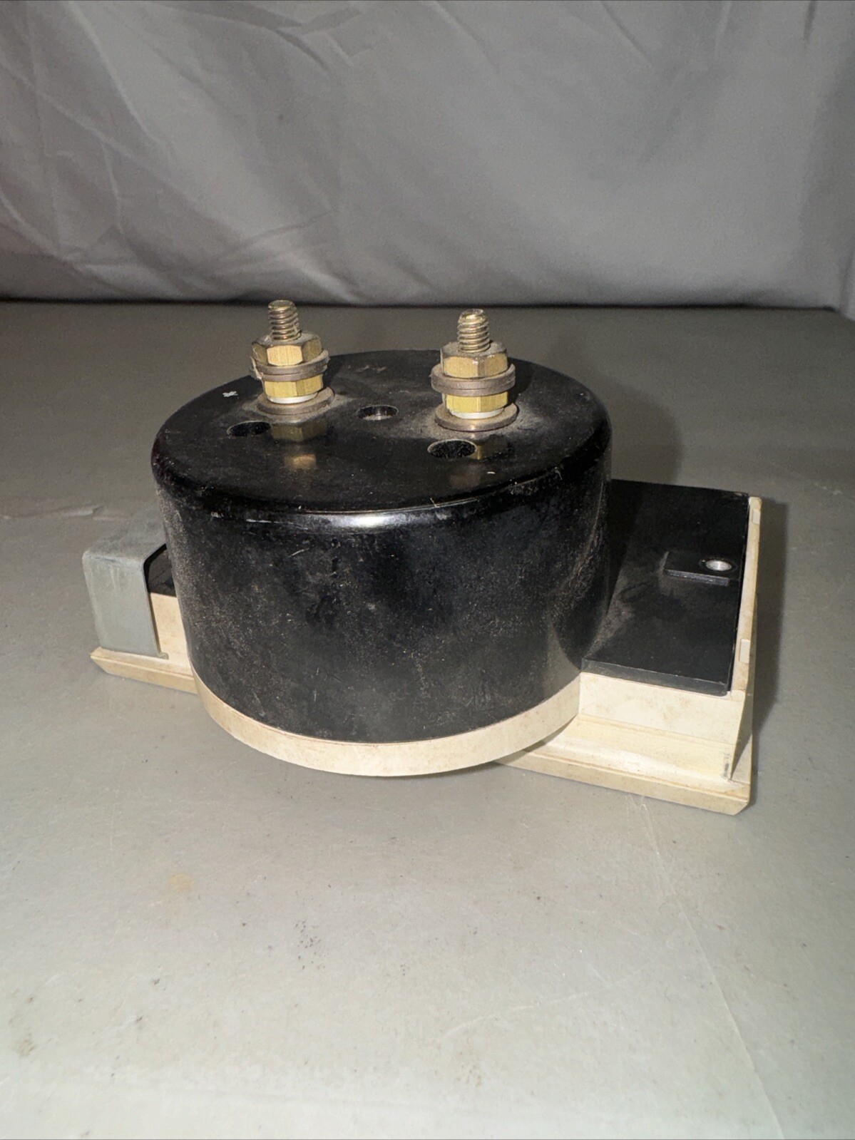 Assembly Products Inc. D.C. Amperes 0-2.0 Gauge Meter Vintage