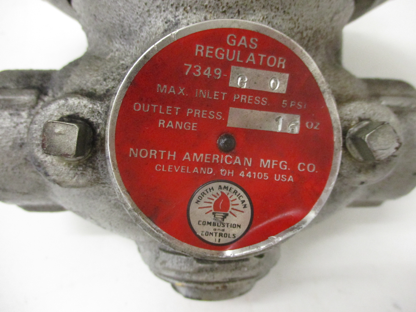 NORTH AMERICAN MFG. 7349-G-0 GAS REGULATOR 2-3887
