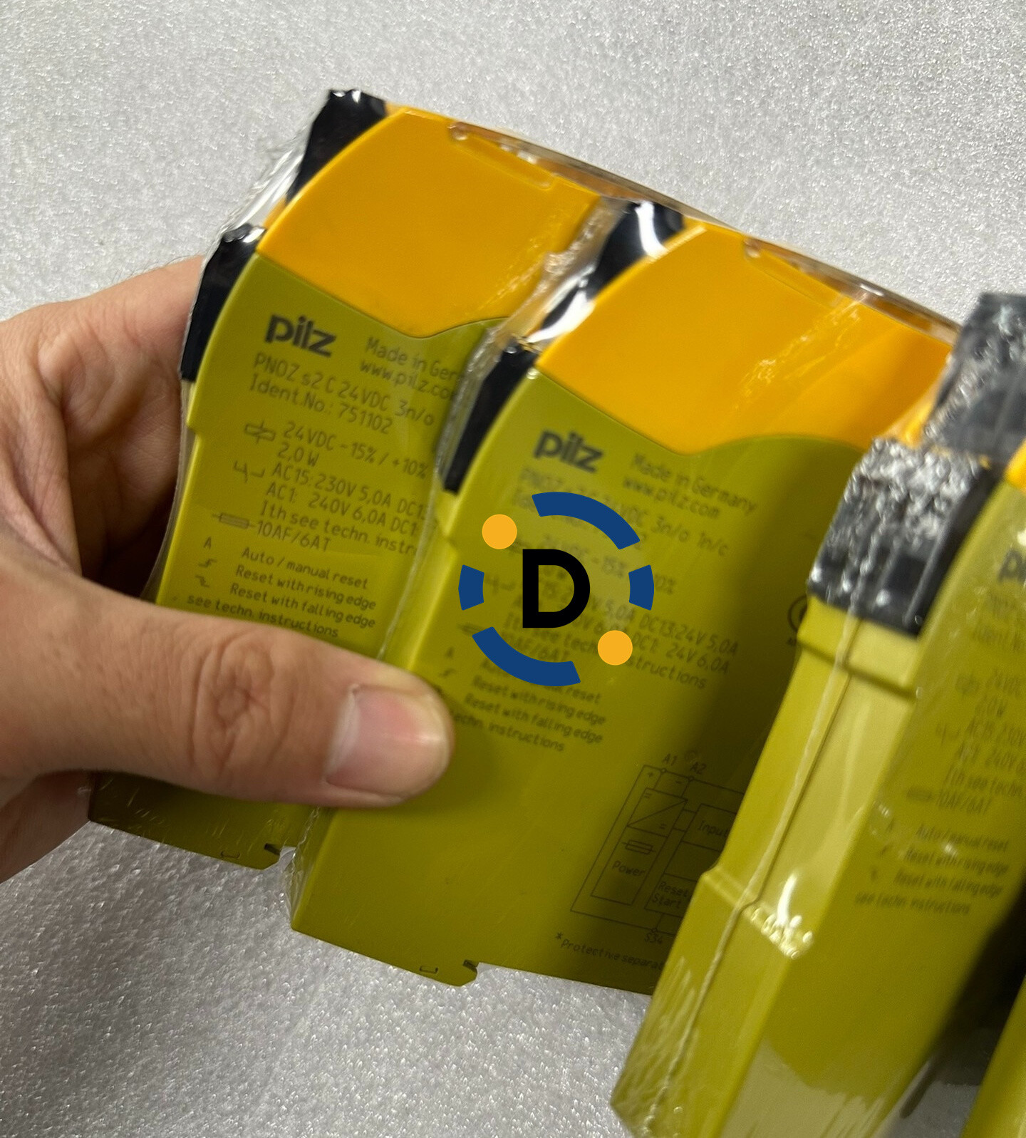 New Pilz 751102 Safety Relay