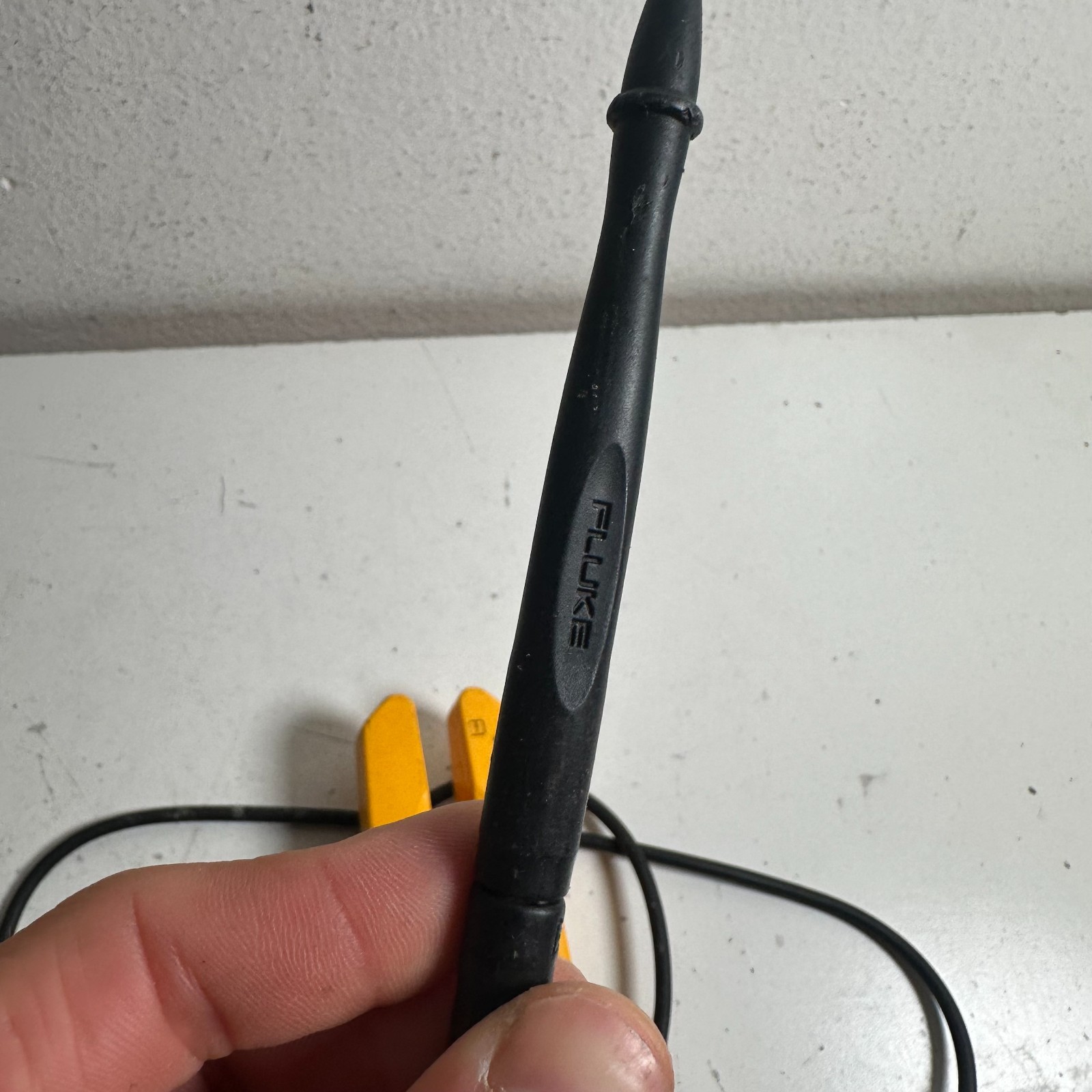 Fluke T5-600 Yellow 600 Voltage Meter Continuity Current Electrical Tester