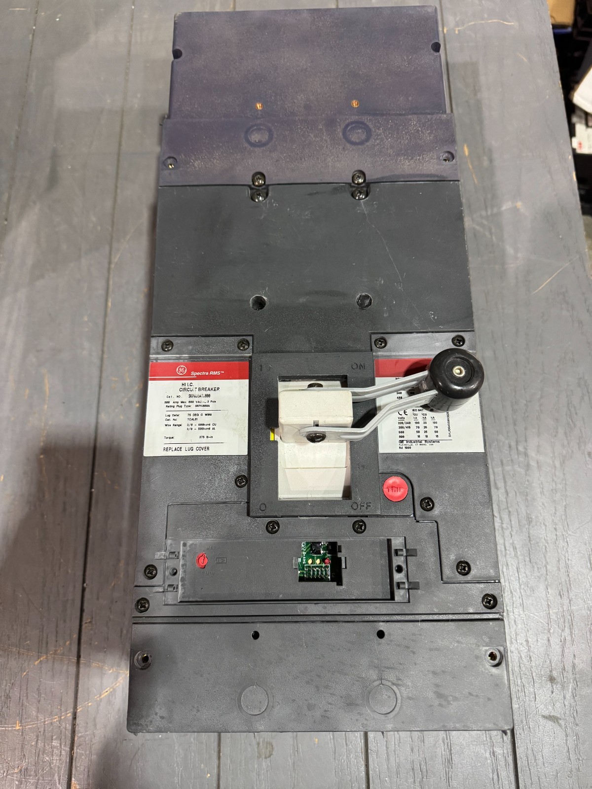 GE SKPA36AT0800 (800A-600V-100k AIC) *SHIPS SAME DAY UPS*