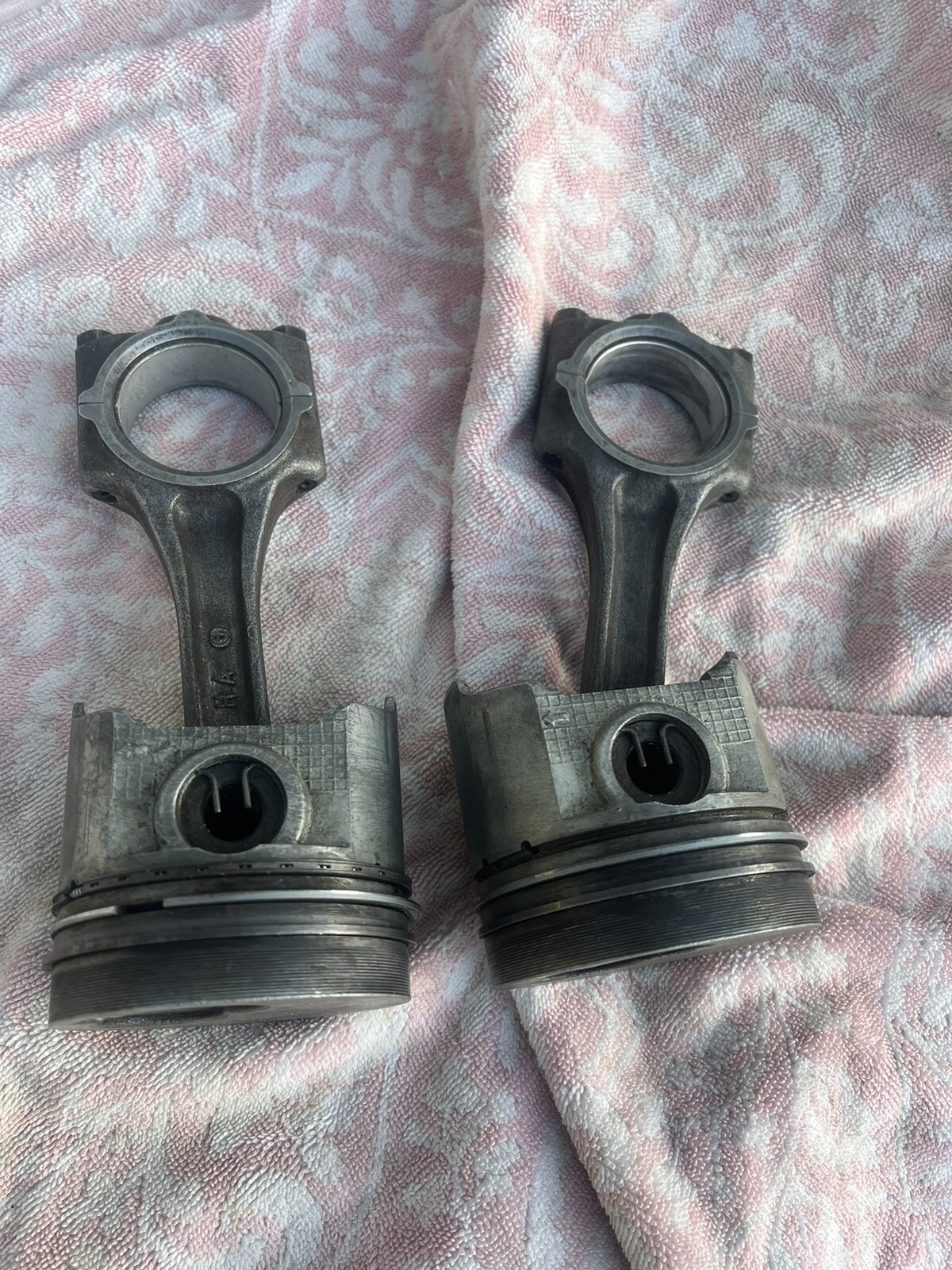2 Engine Pistons And Connecting Rods For A Daedong 3b183Lwh