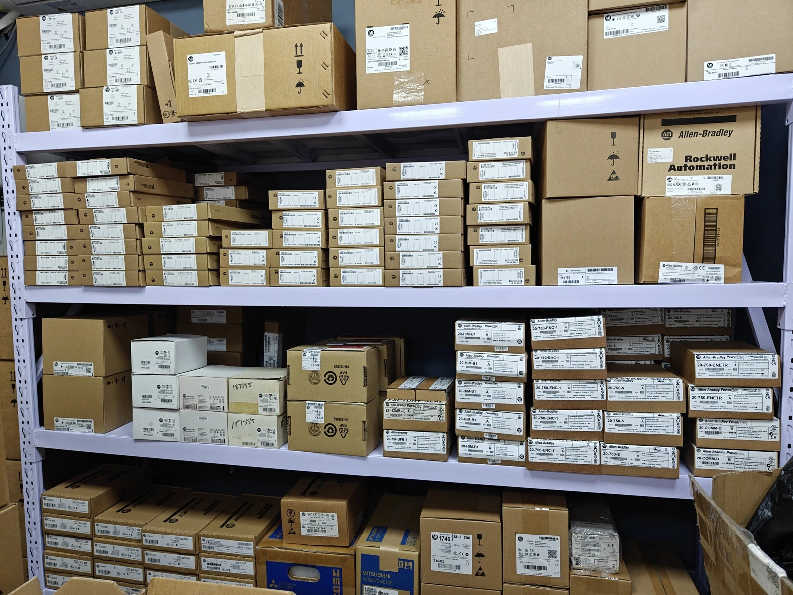 AB 2097-V34PR6-LM/A Kinetex 350 Servo Driver 2097V34PR6LM NEW IN BOX