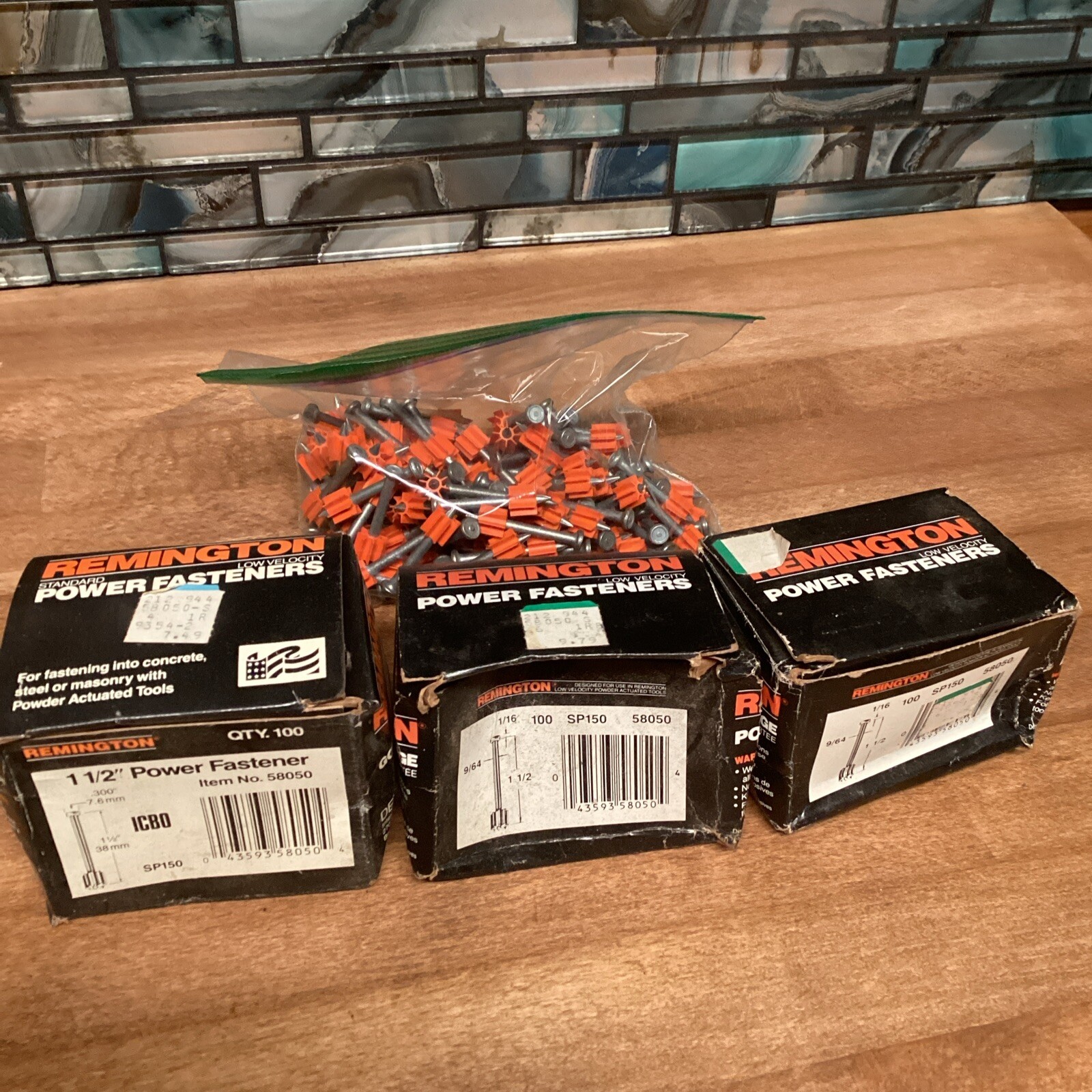 Lot of 4 Boxes 100 CT Remington Power Fasteners 1-1/2″ 38mm Item No. 58050 SP150