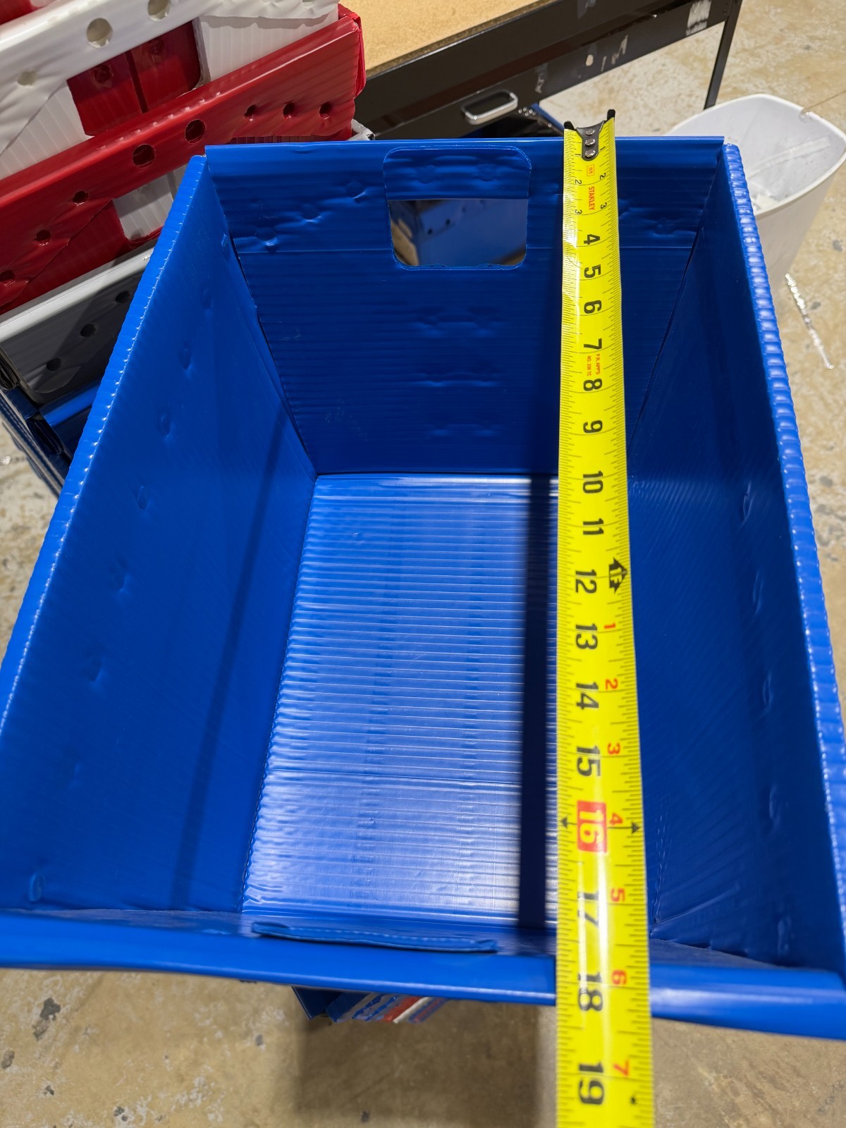 Lot of 300 Corrugated Plastic Postal Mail Type Totes Bins 18.25″Lx13.25″Wx11.5″H