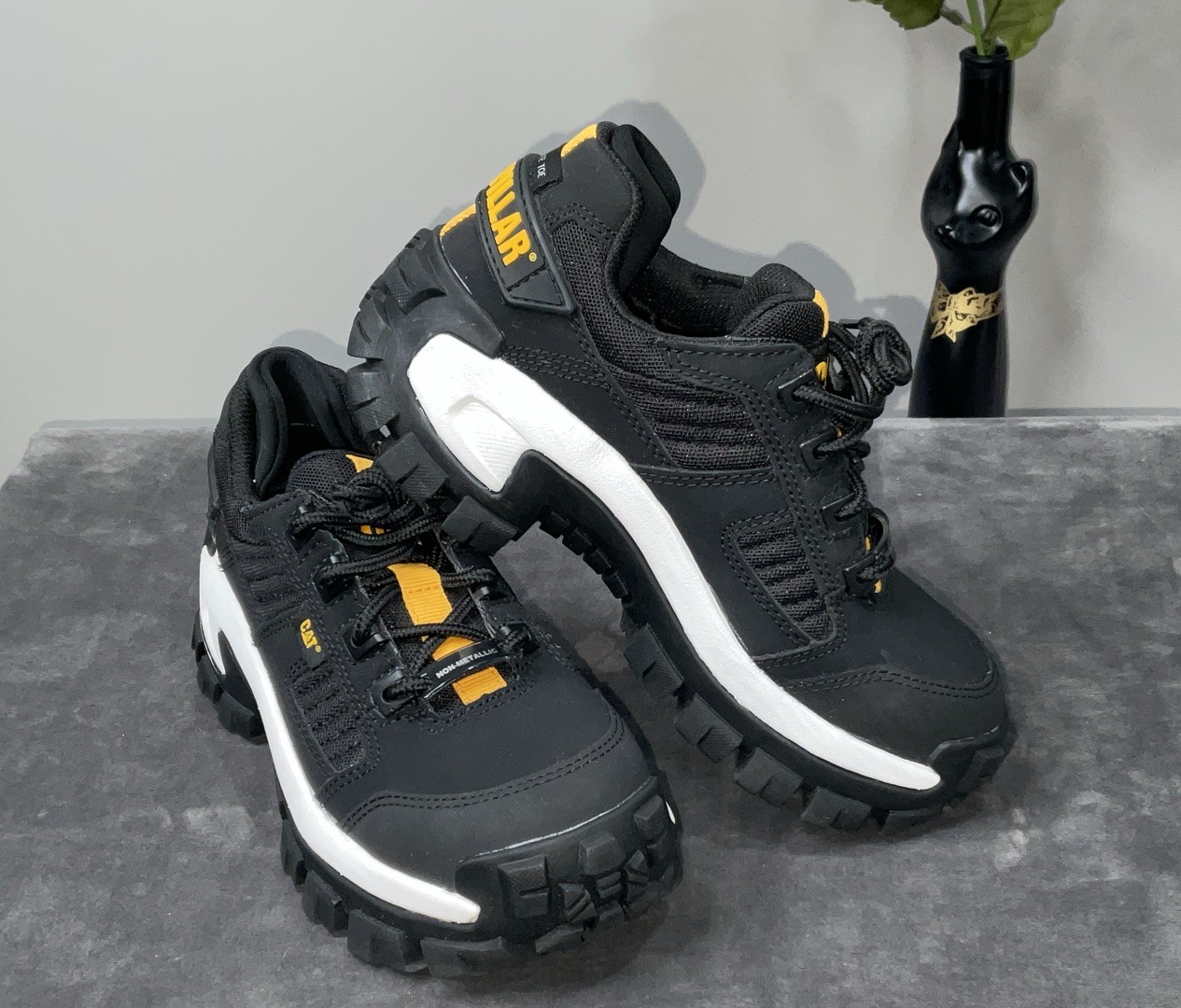 Caterpillar Invader CT Women’s Work Footwear Size 5.5