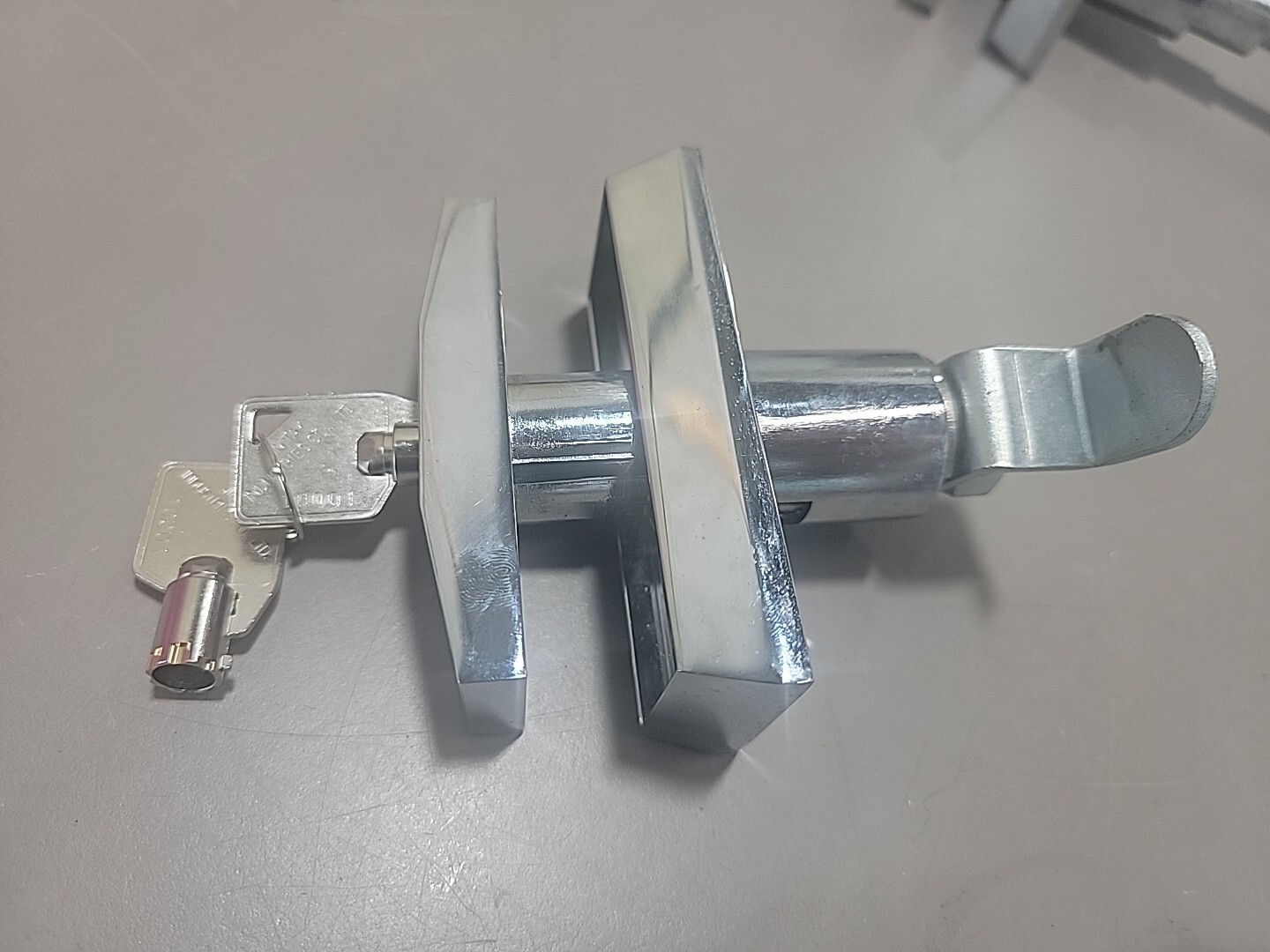 Seaga T- Handle Lock Set used SM2300, OD16S, SM23