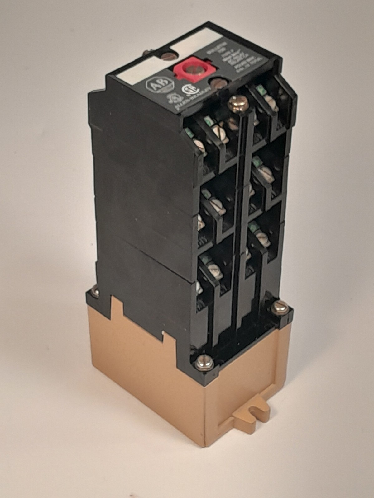 Allen Bradley 700-P400A1 AC 12 Pole Relay 10A 600V Type P