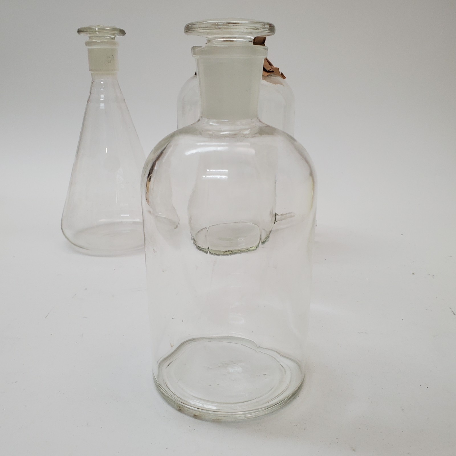 Vintage Apothecary Glassware Lot (6) – Pyrex, Kimax, TCW Co, Erlenmeyer Flask
