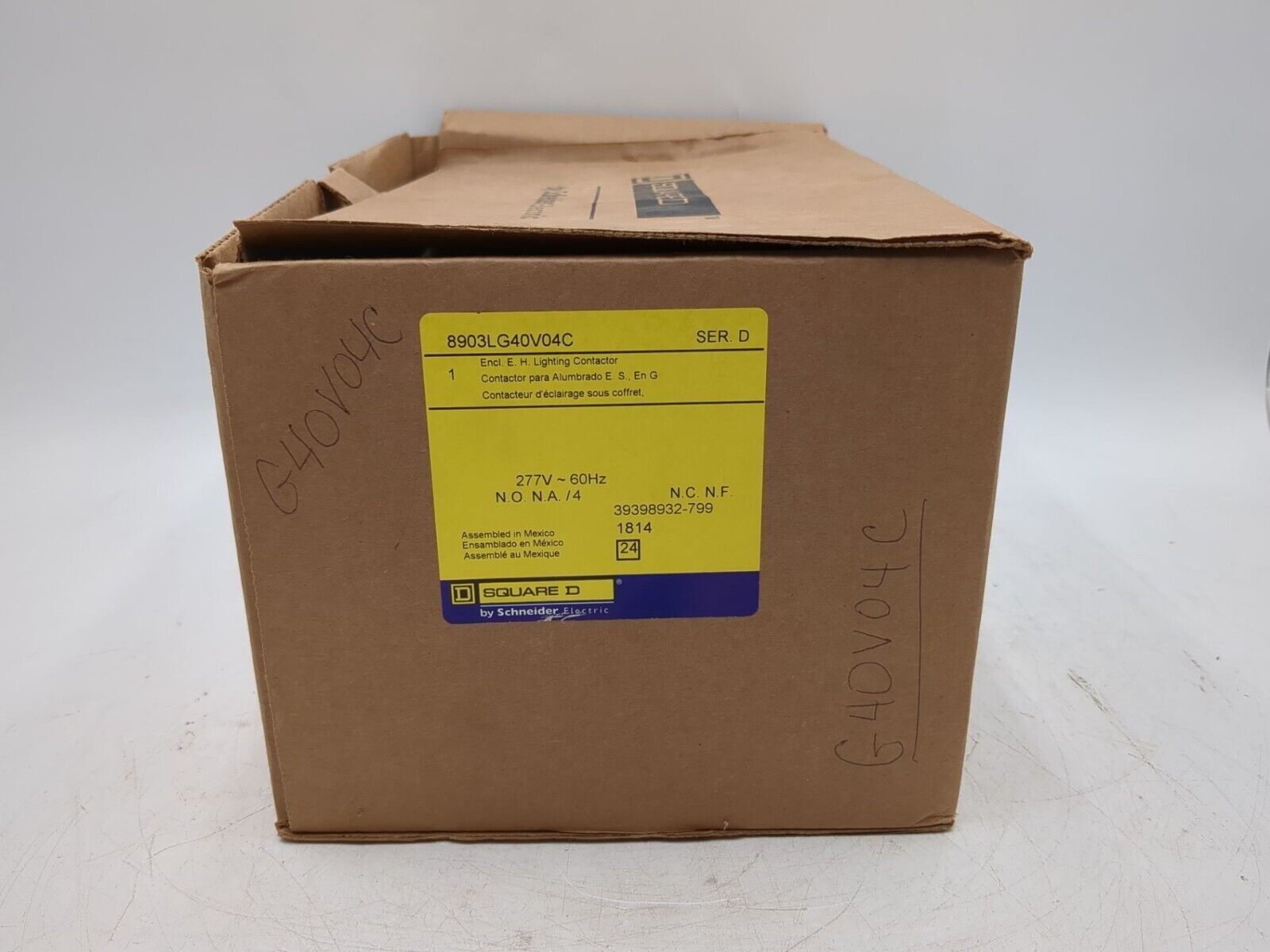 Square D 8903LG40V04C Lighting Contactor 4P 20A Coil 277V Electrically Held