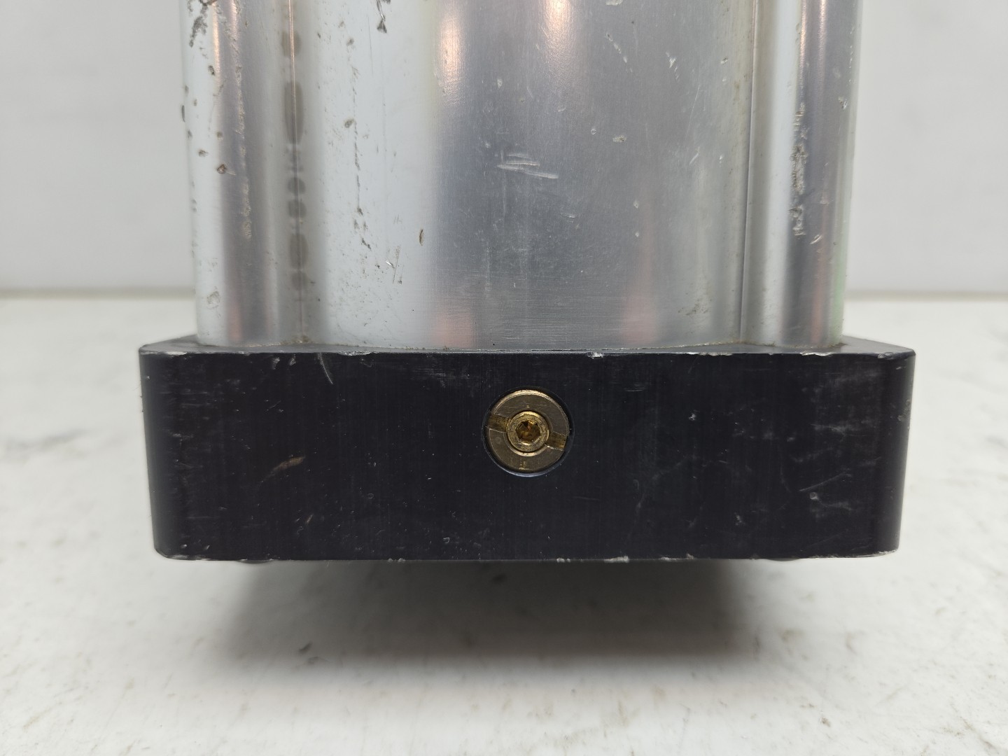 Schrader Bellows Pneumatic Cylinder 12″ Stroke 4″ Bore 250 Psi FW2E112321 12.000