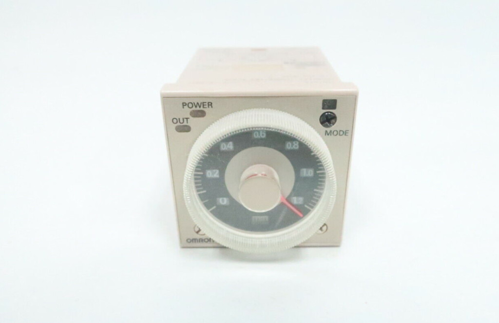 OMRON H3CR-A TIMER H3CRA 5A 250VAC 50/60HZ 0-30MIN