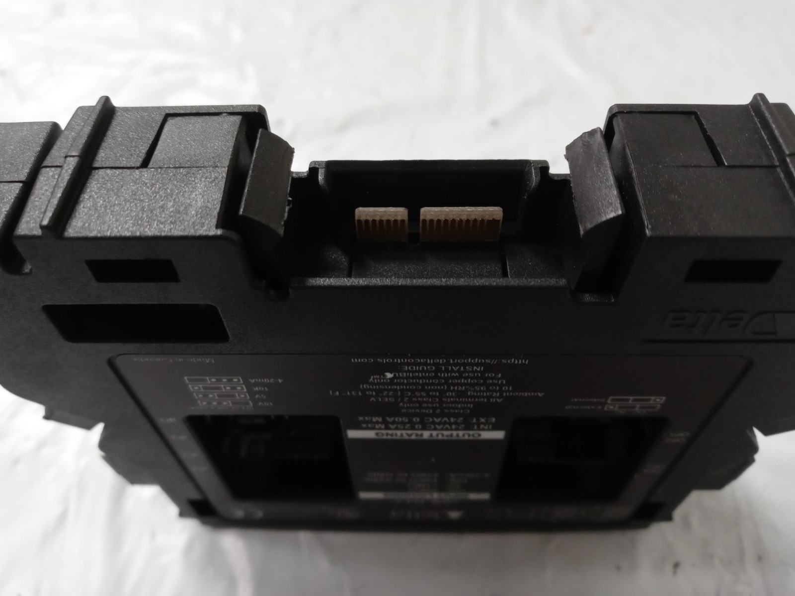 Delta Controls eBM-404-x enteliBUS I/O Module Universal TRIAC