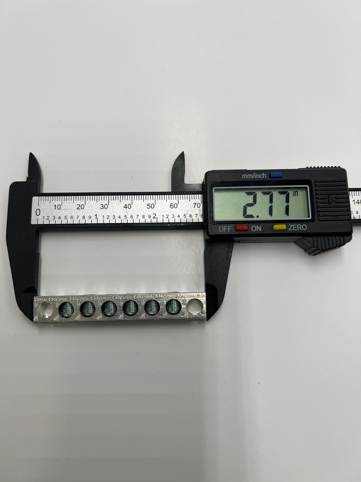 (QTY 100) Ground Bar 4-14CU9AL 6 Position 2 Mounting Holes 2.77 in x 0.43 in