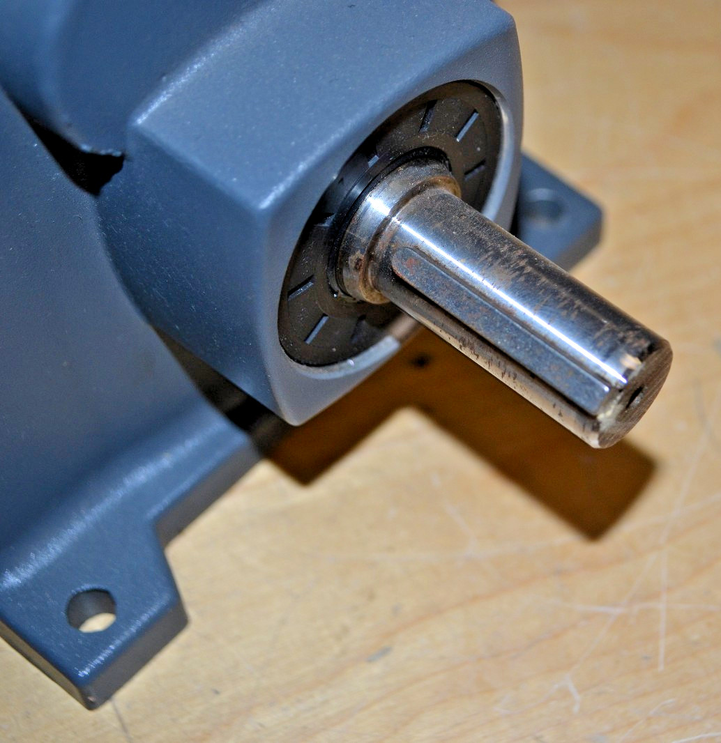 Boston Gear 28169 F612C-8-B5 Speed Reducer 8:1 Ratio 1750 RPM 2.69 IN HP 762 LB