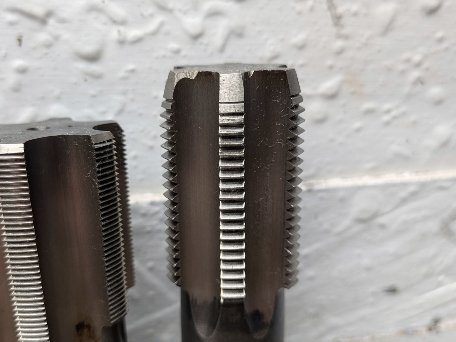 LOT OF USA LRG TAPS, GTD 1-3/8″, GTD 2″ -12, REGAL 1-5/8″, REGAL 1-5/16, 12PC