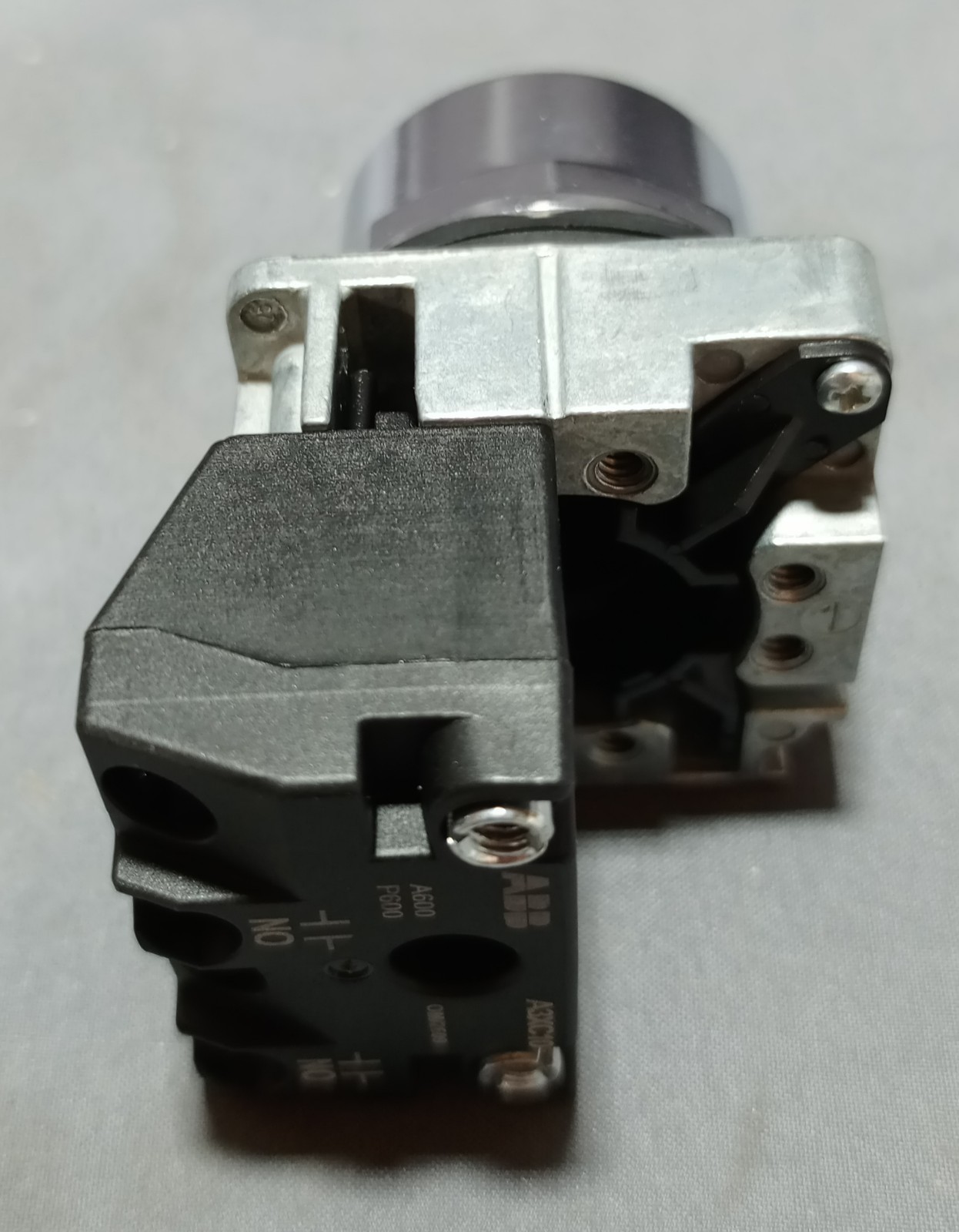 ABB Push Button Operator Flush Cap A3PBF1-600B-10