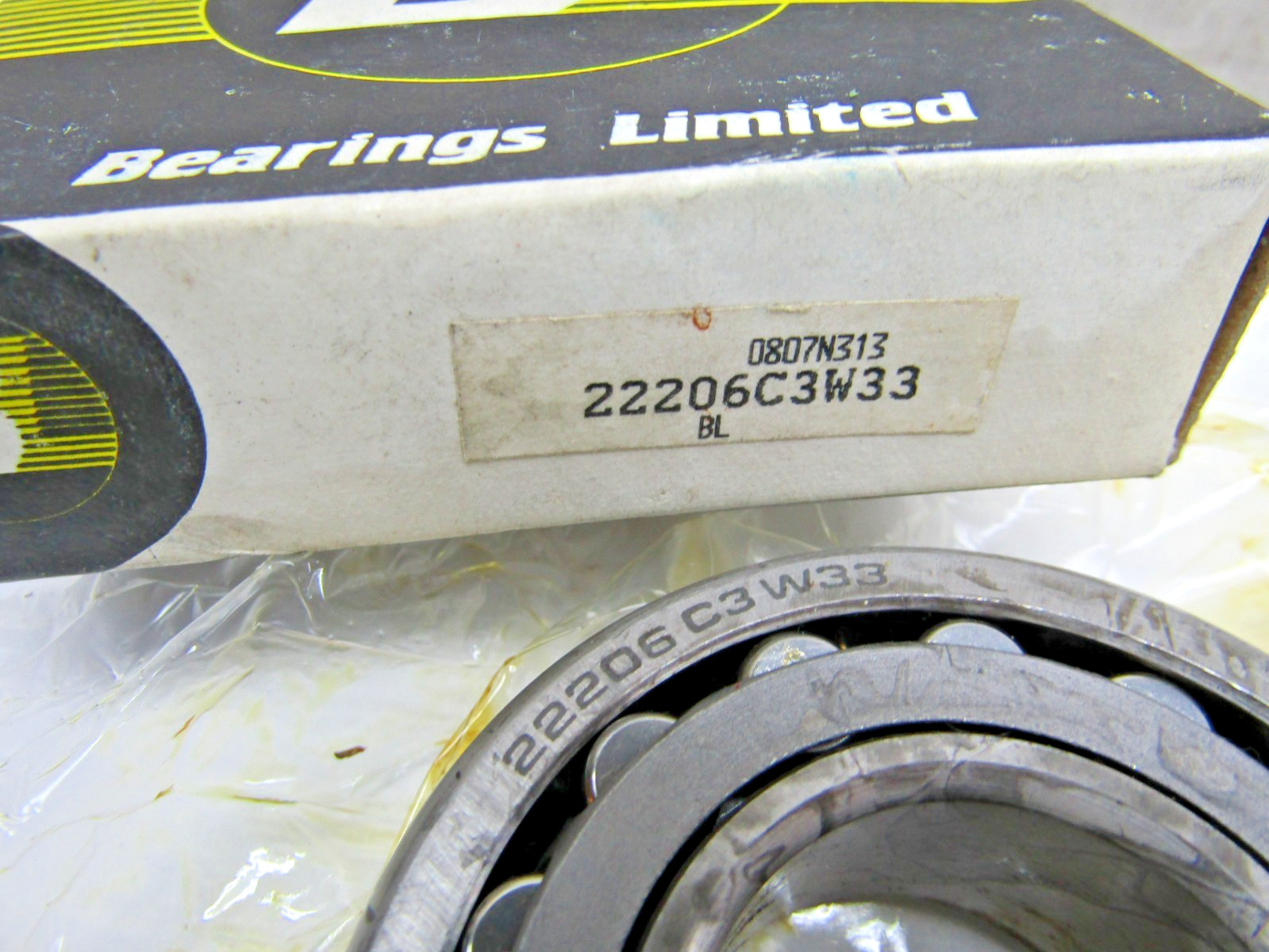 Bearings Limited 22206 C3 W33 30mm X 62mm X 20mm Spherical Roller Bearing