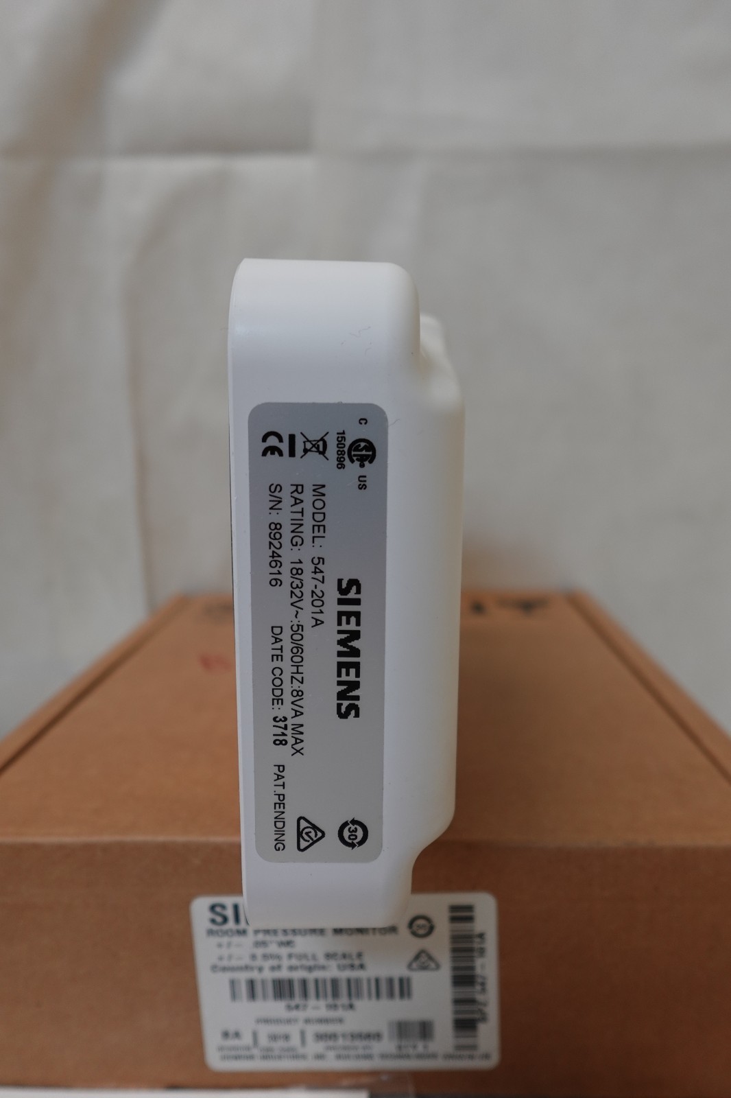 Siemens Building Technology 547-201A +/-0.5″ WC 0.5% FS Pressure Monitor – Used