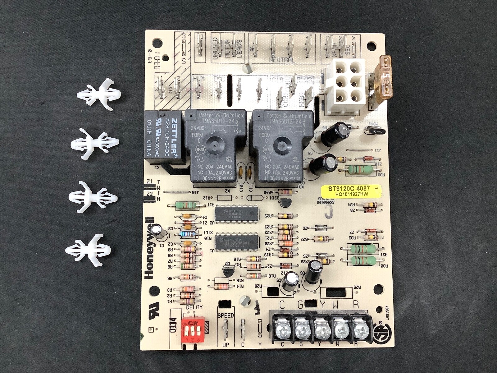 90-DAY WARRANTY – ST9120C 4057 Furnace control board York Luxaire Ducane Lennox