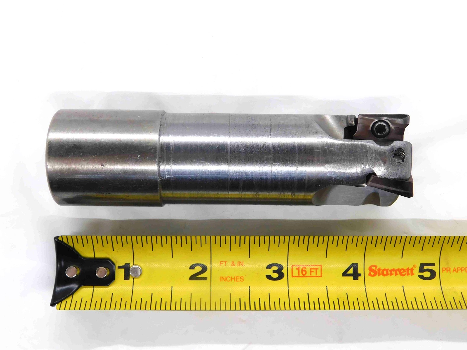 1 1/4 DIA. 4 1/2 OAL COOLANT THRU INDEXABLE END MILL 1 1/4 SHANK 3 FLUTE 1.25