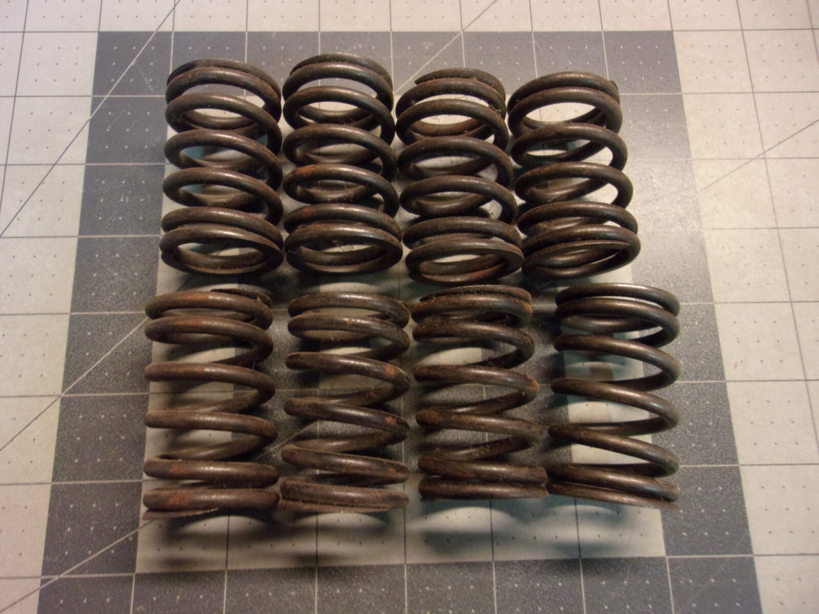 Tisco EAA6513A (8) Intake & Exhaust Valve Springs FORD 134 172 2223 292