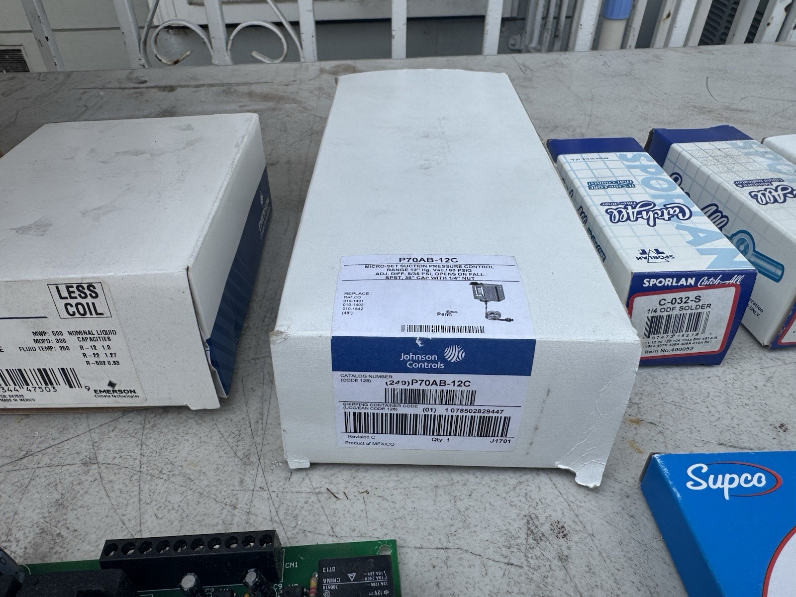 Copeland ARE37C3E-IAV-103 Condensing Unit 208-230V 1PH w/ M2FH-0033-IAV-140 NEW