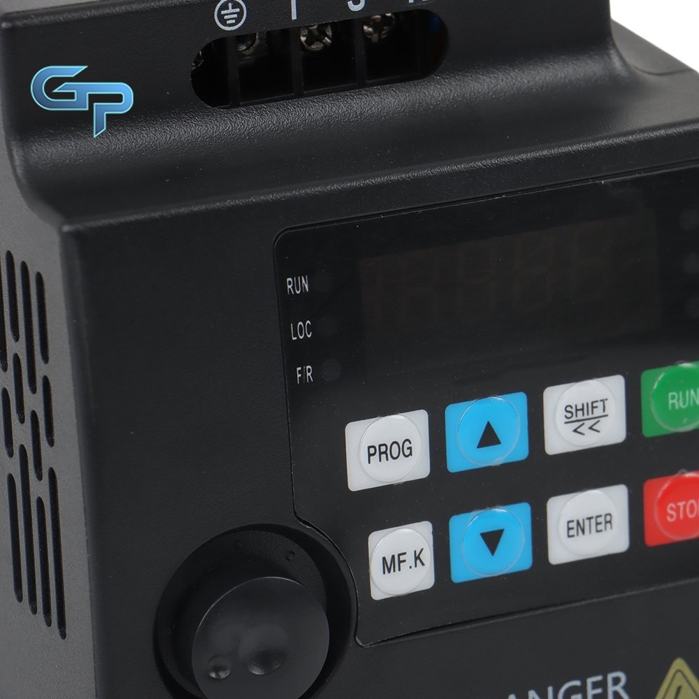 VFD Single To 3 Phase Variable Frequency Drive 2.2kW 3HP 220V Inverter