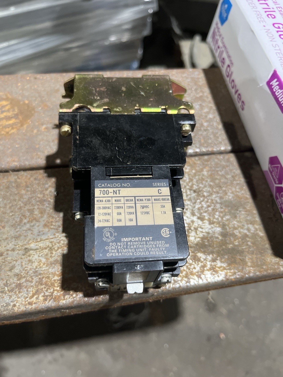 Allen-Bradley 700-NT200A1 Series C Timing Relay Assembly 120V 60Hz 110V 50Hz