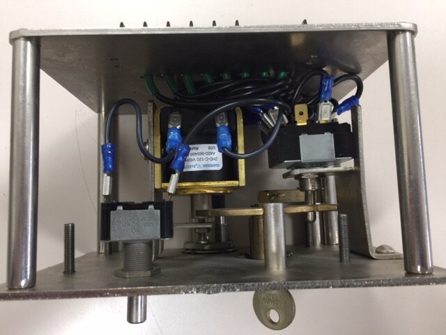 Superior Interlock S1059001YPBL Electrically Held Actuated Locking 120VAC TESTED