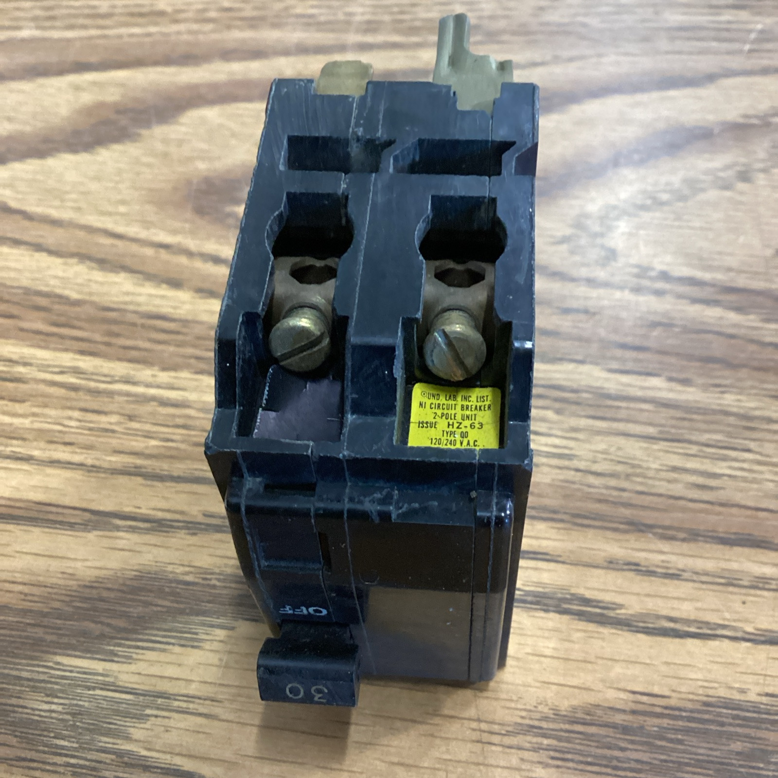 Square D QO230 2 Pole 30 Amp 120/240V AC Type QO Plug In Black Long Stab Breaker