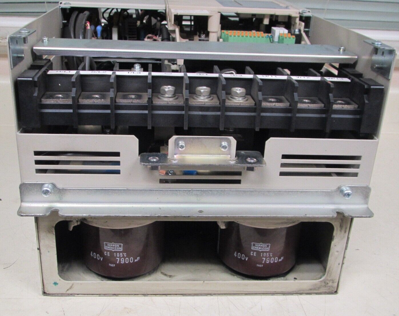 YASKAWA CIMR-ACAA0103AAA-0121 CIMR INVERTER 103A 55KW IP00 400VAC FREE SHIPPING